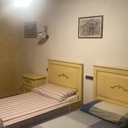 Affittacamere Roggio , Vagli Di Sotto , Lucca Guest house